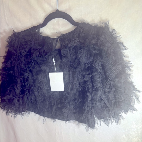 ENDLESS ROSE Gridded Mesh Feathered Cropped Top - Picture 10 of 11